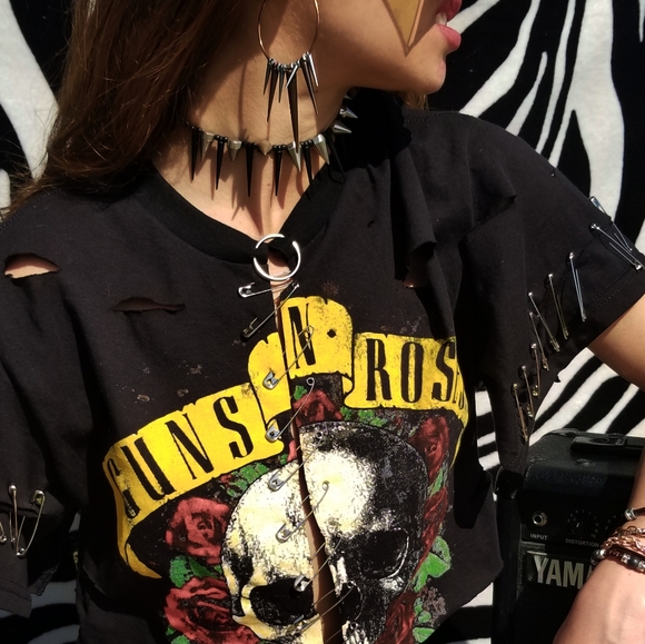 Custom graphic tee - Picture 3 of 10